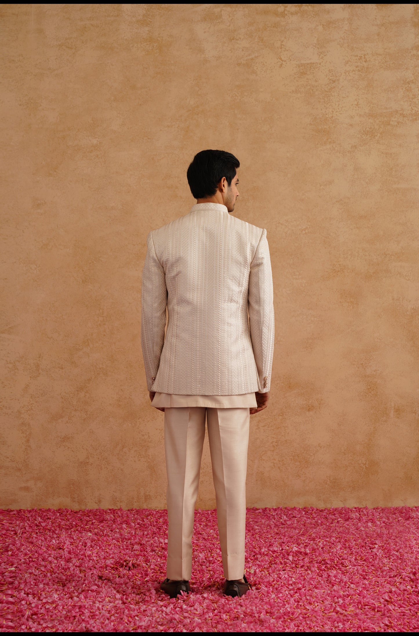 Light Pink Short Indowestern With Thread Embroidery On Silk