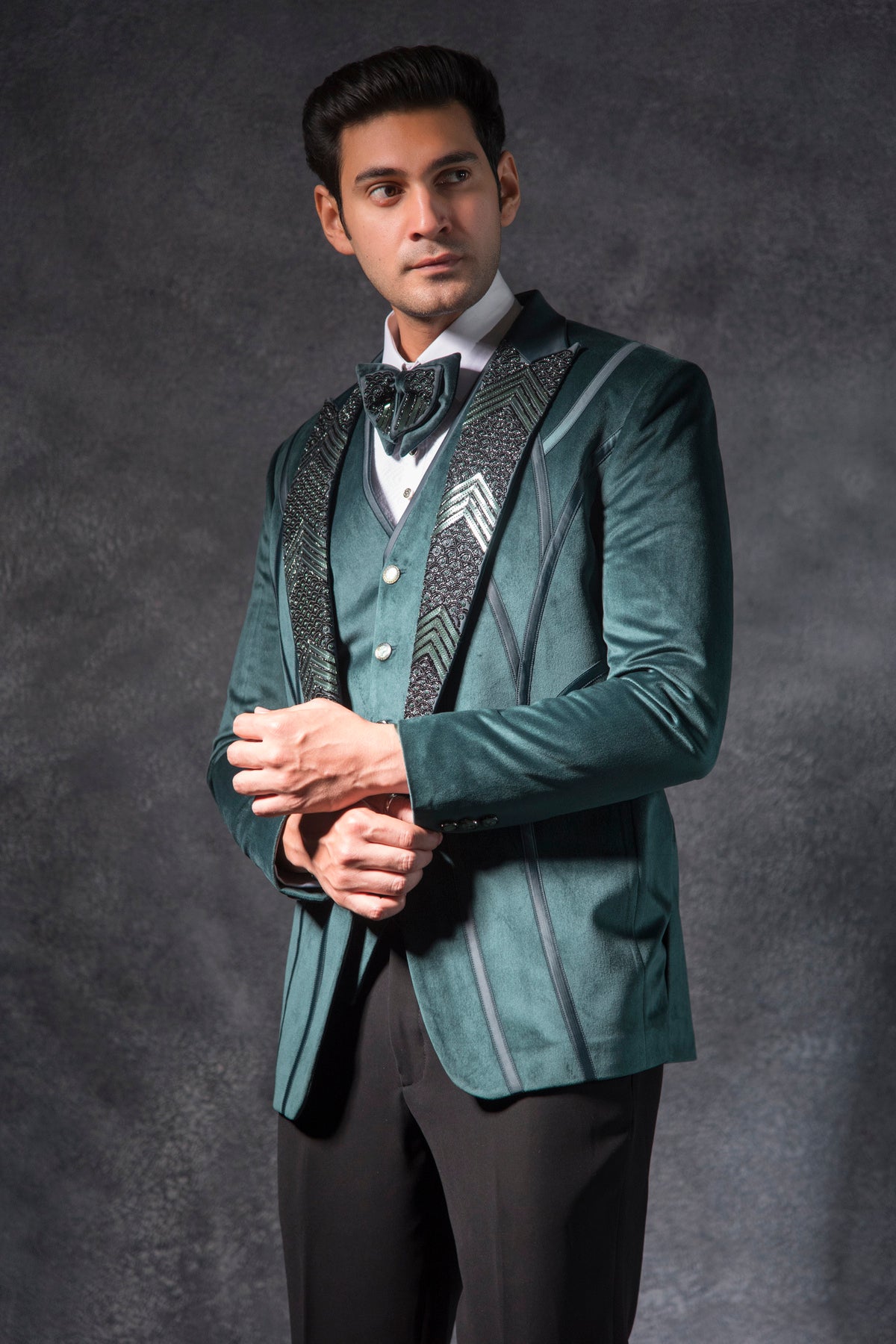 Best Tuxedo for Groom - Lagan Wedding