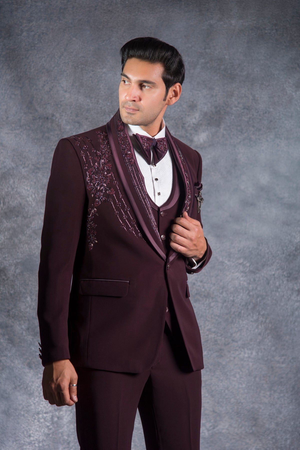 Best Tuxedo Suit for Wedding - Lagan Wedding