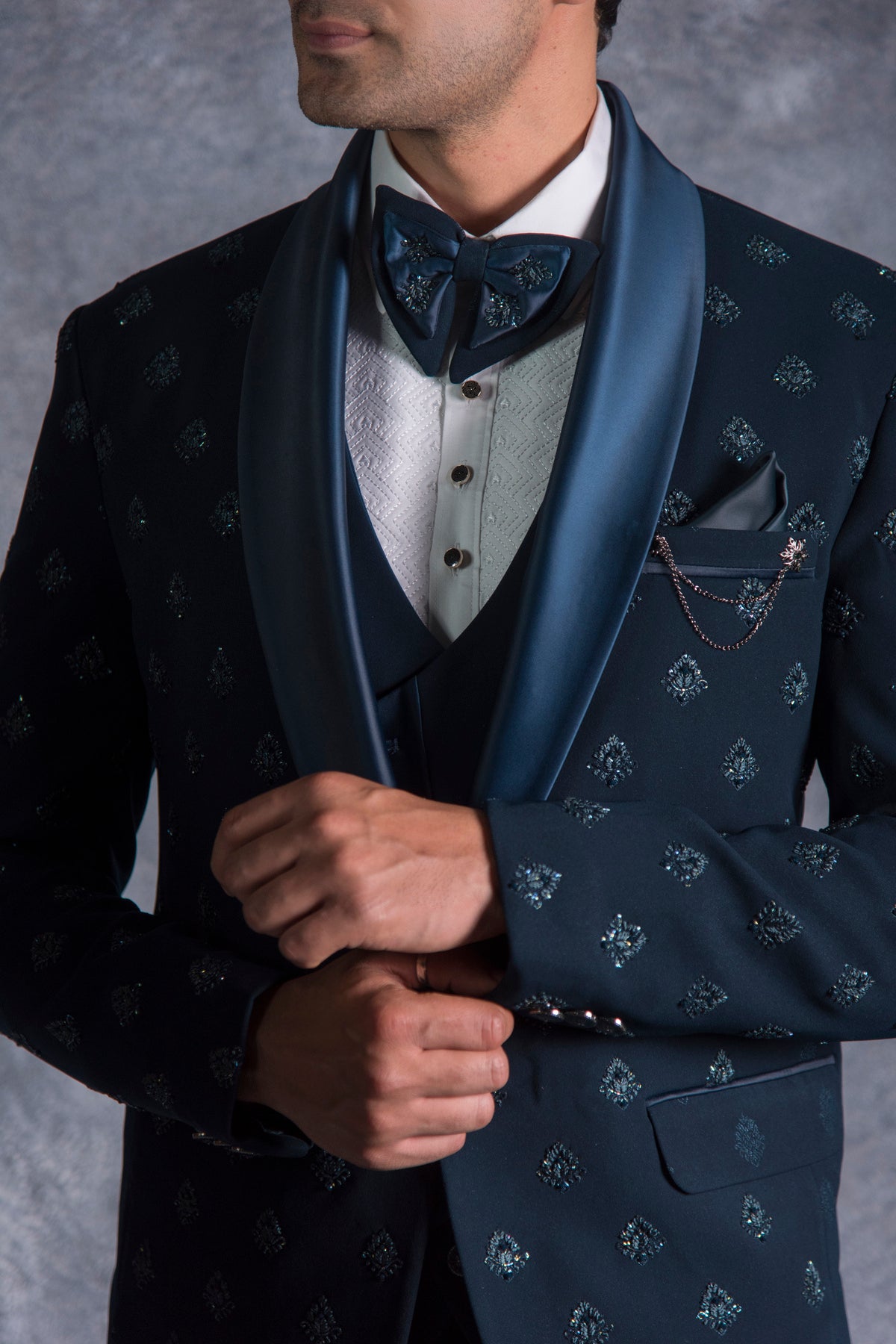 Best Tuxedo for Groom - Lagan Wedding