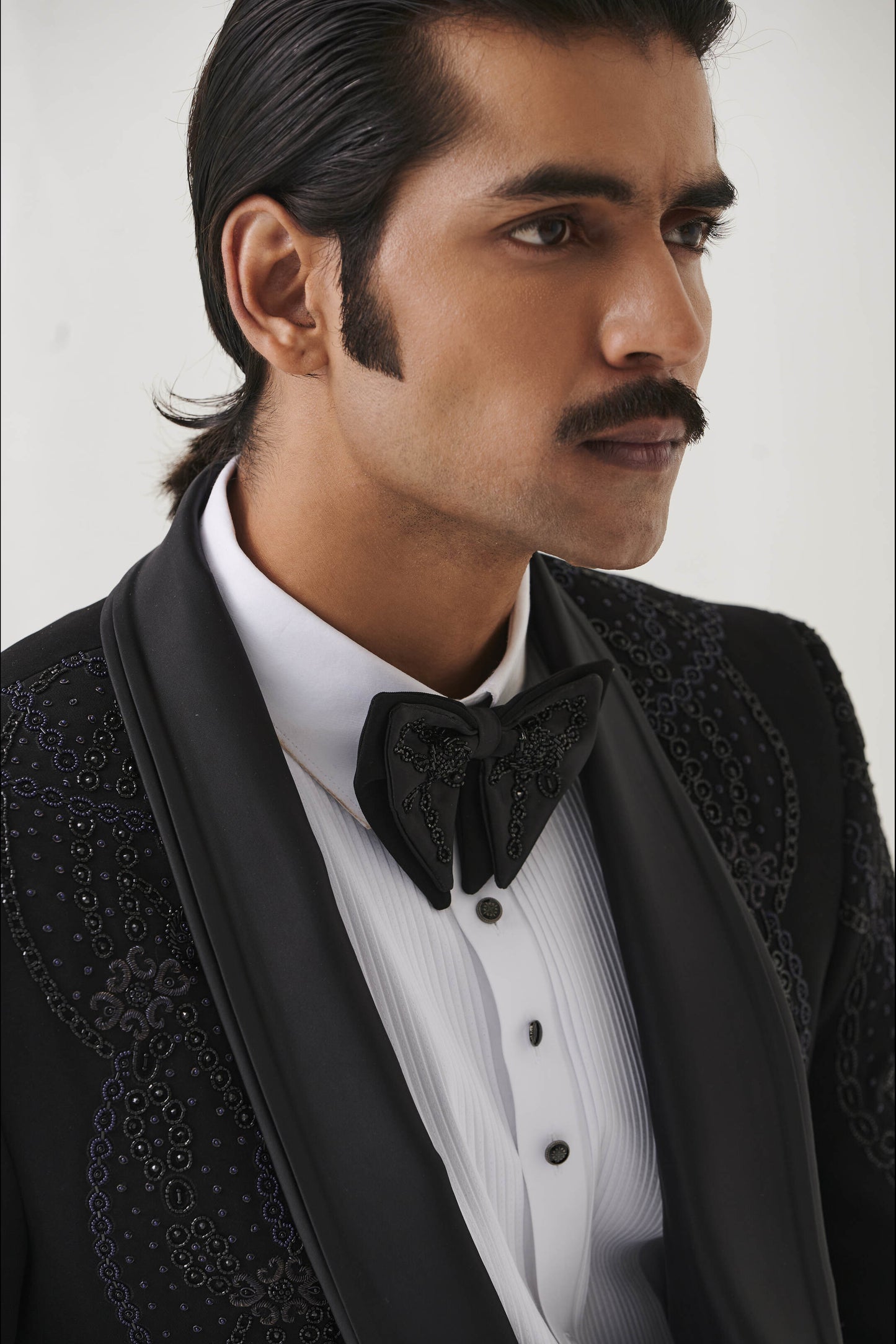 Best Tuxedo Suit for Wedding - Lagan Wedding
