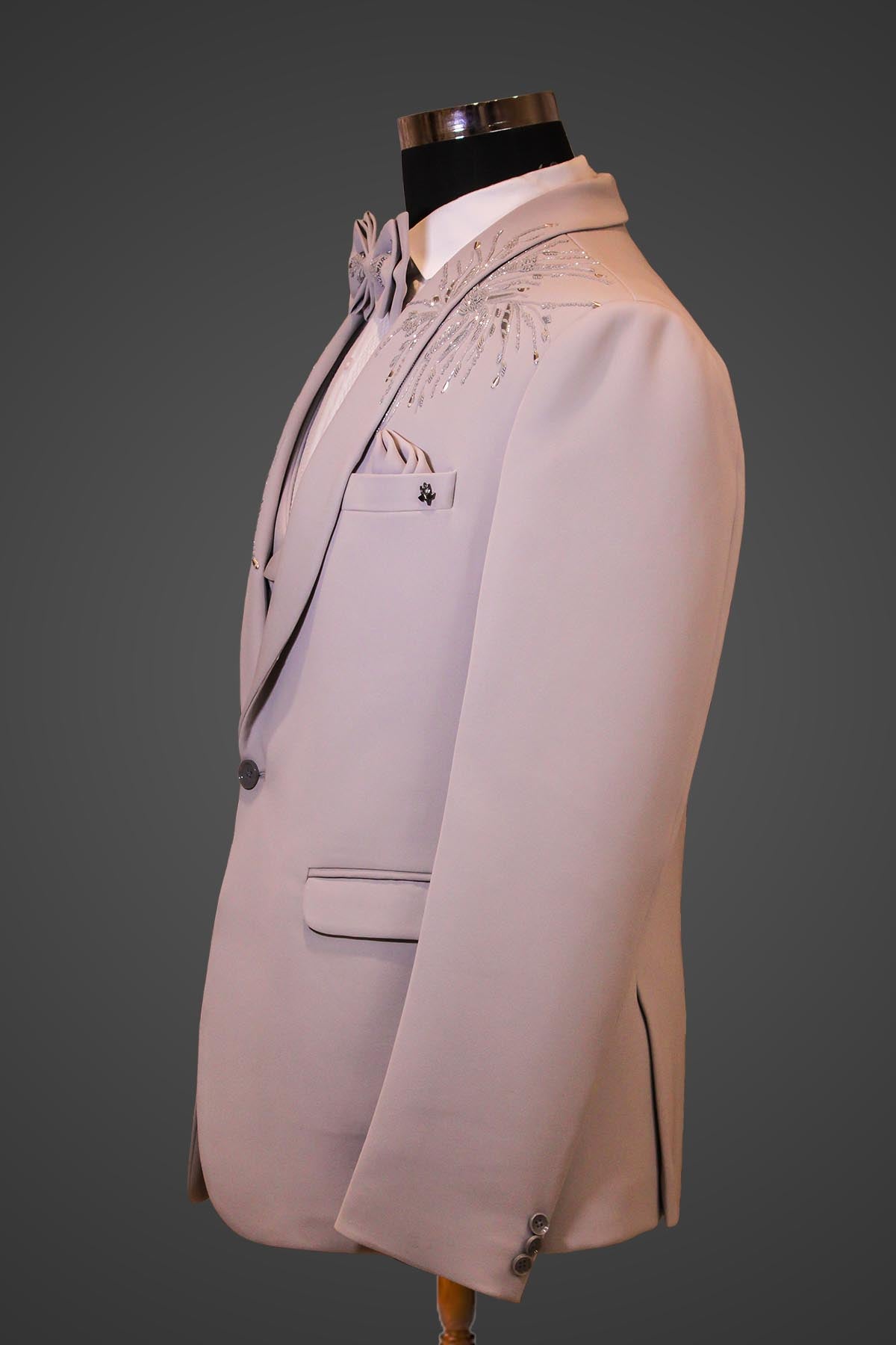 Best Tuxedo for Groom - Lagan Wedding