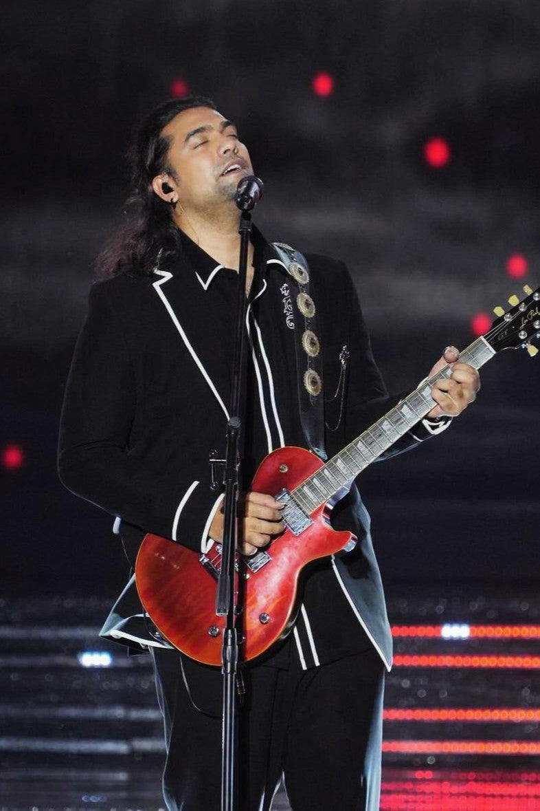Jubin Nautiyal In Our Black Suit With Piping Detailing