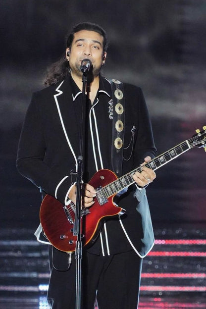Jubin Nautiyal In Our Black Suit With Piping Detailing