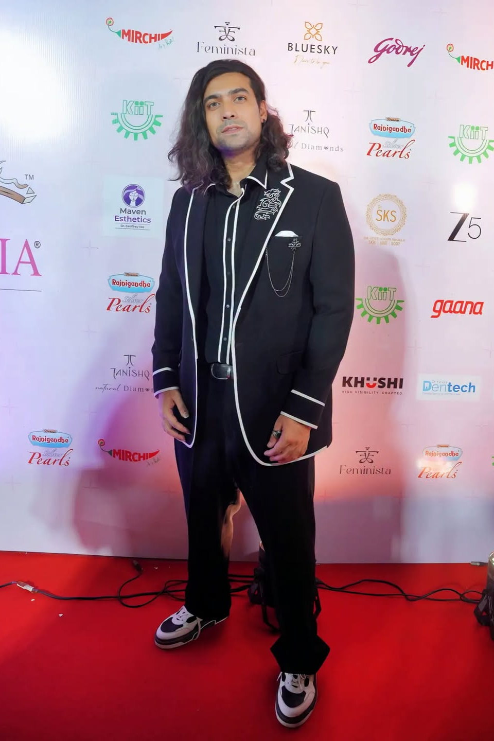 Jubin Nautiyal In Our Black Suit With Piping Detailing