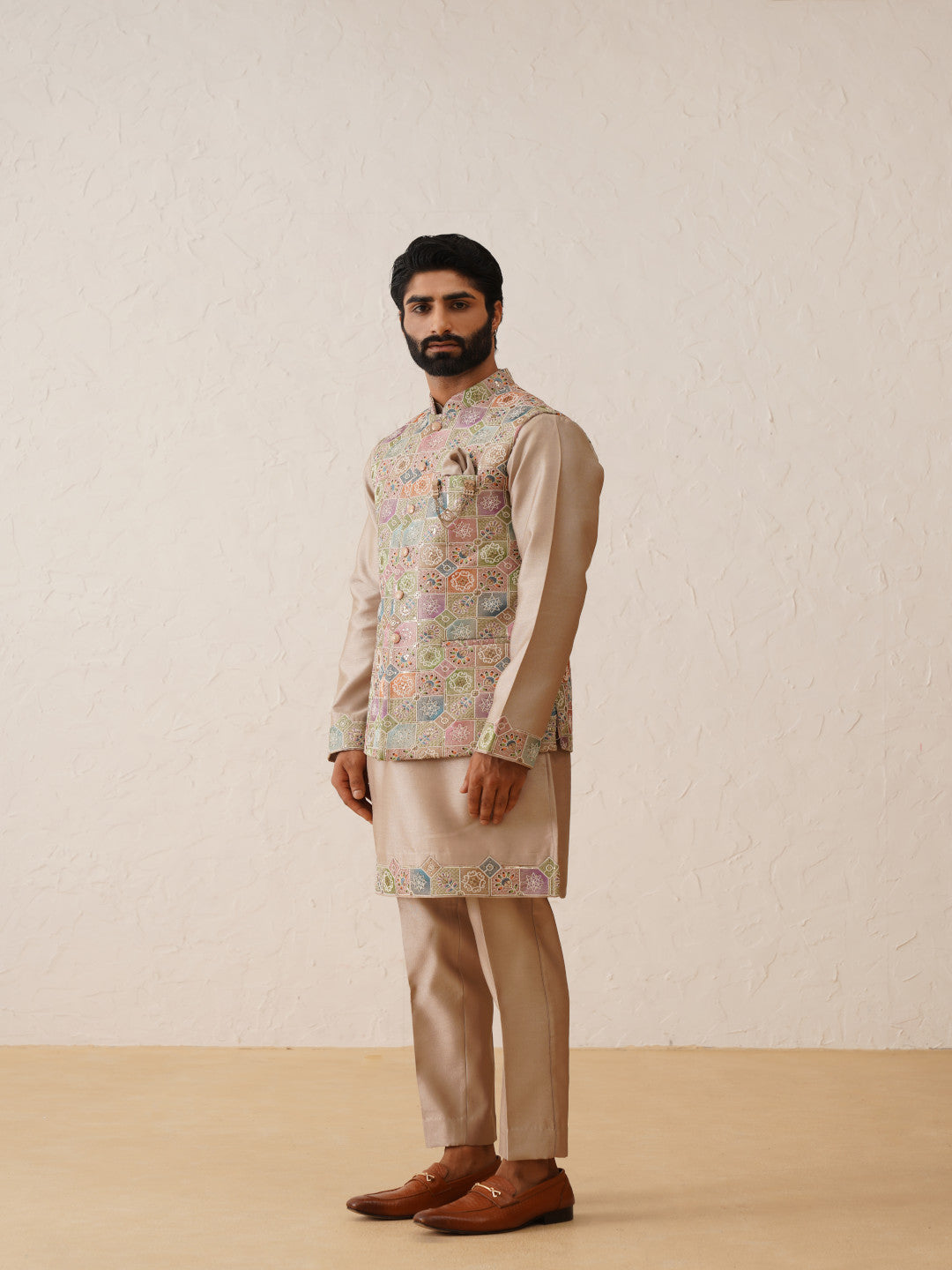 Embroidered kurta set waistcoat for men shop online