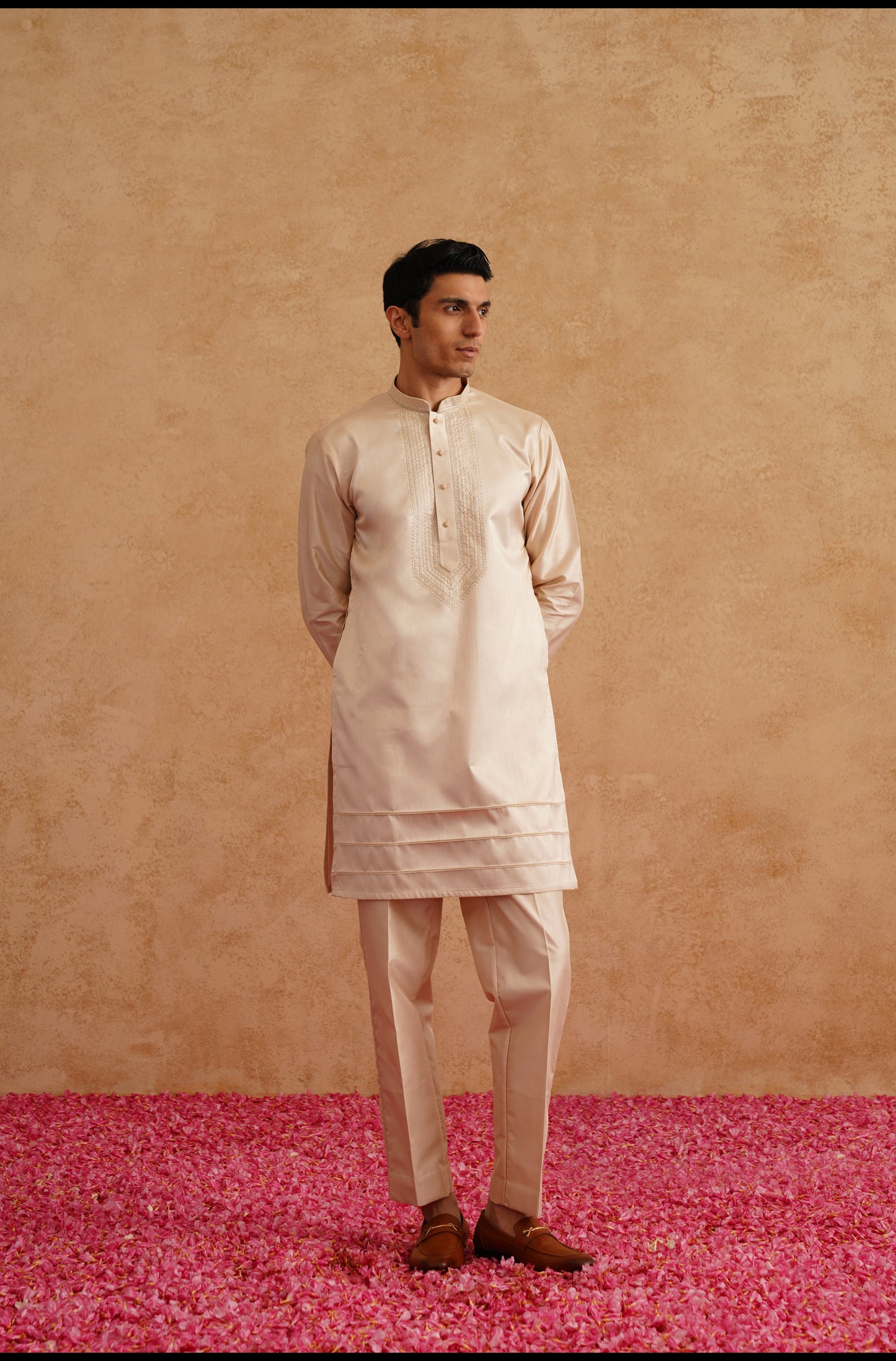 Cream Open Waistcoat Kurta Set With Thread Embroidery On Silk