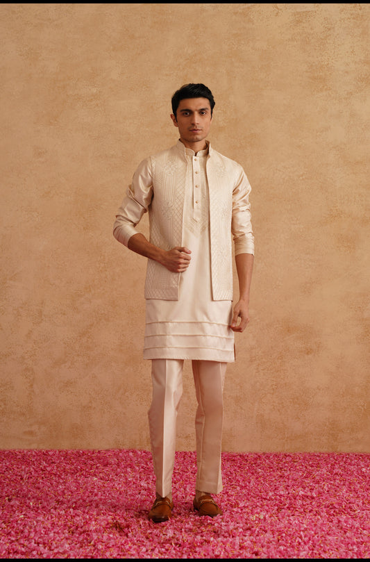 Cream Open Waistcoat Kurta Set With Thread Embroidery On Silk