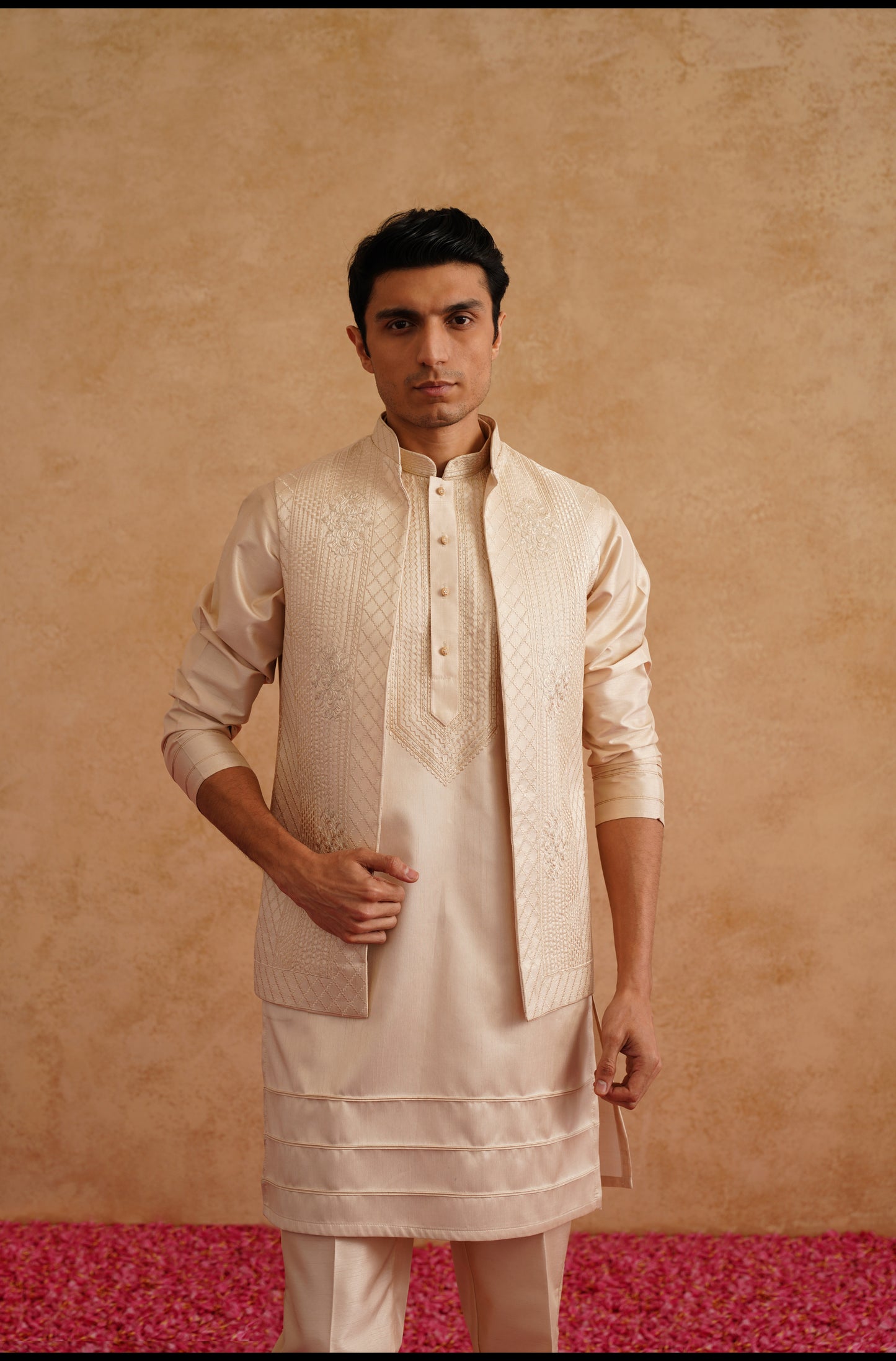 Cream Open Waistcoat Kurta Set With Thread Embroidery On Silk
