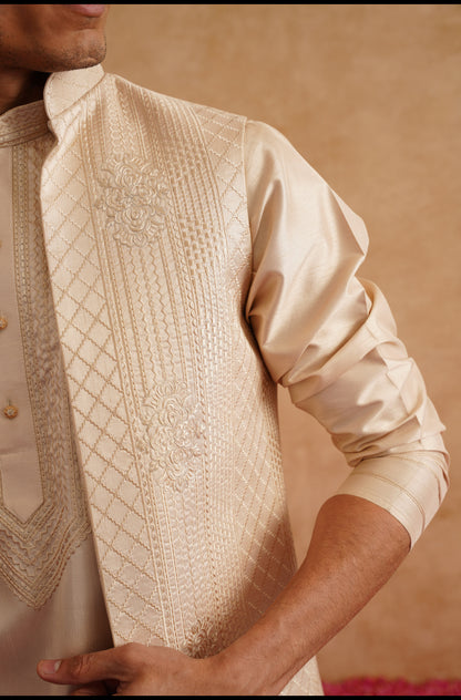 Cream Open Waistcoat Kurta Set With Thread Embroidery On Silk