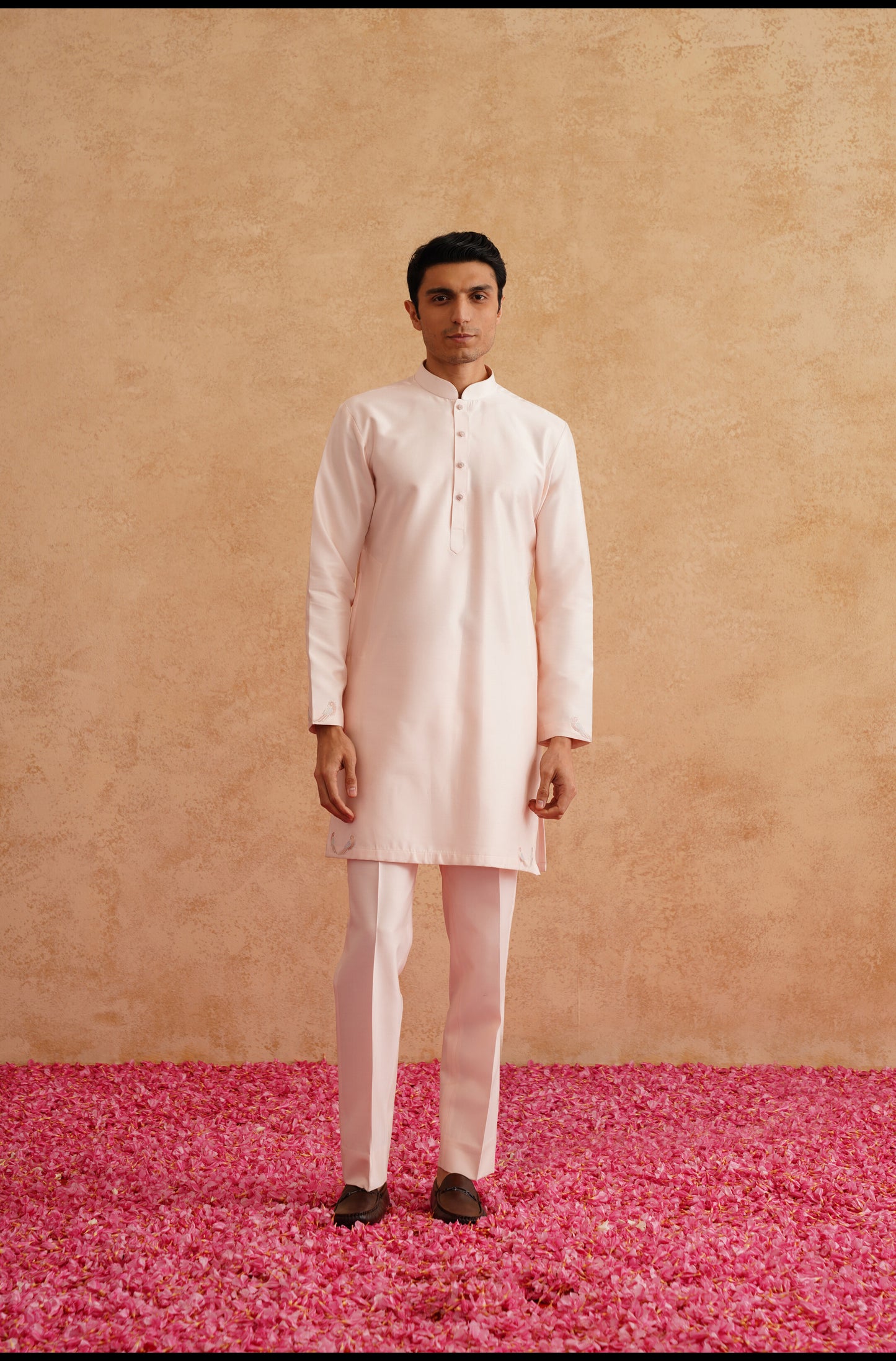 Light Pink Waistcoat Kurta Set With Thread Embroidery On Silk