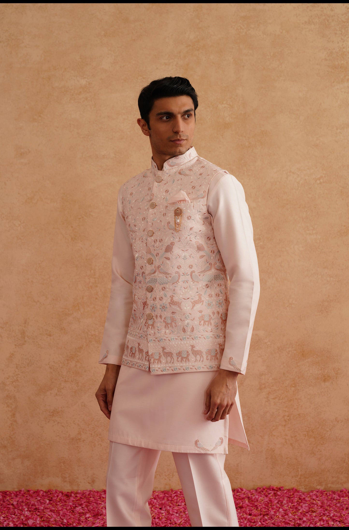 Light Pink Waistcoat Kurta Set With Thread Embroidery On Silk
