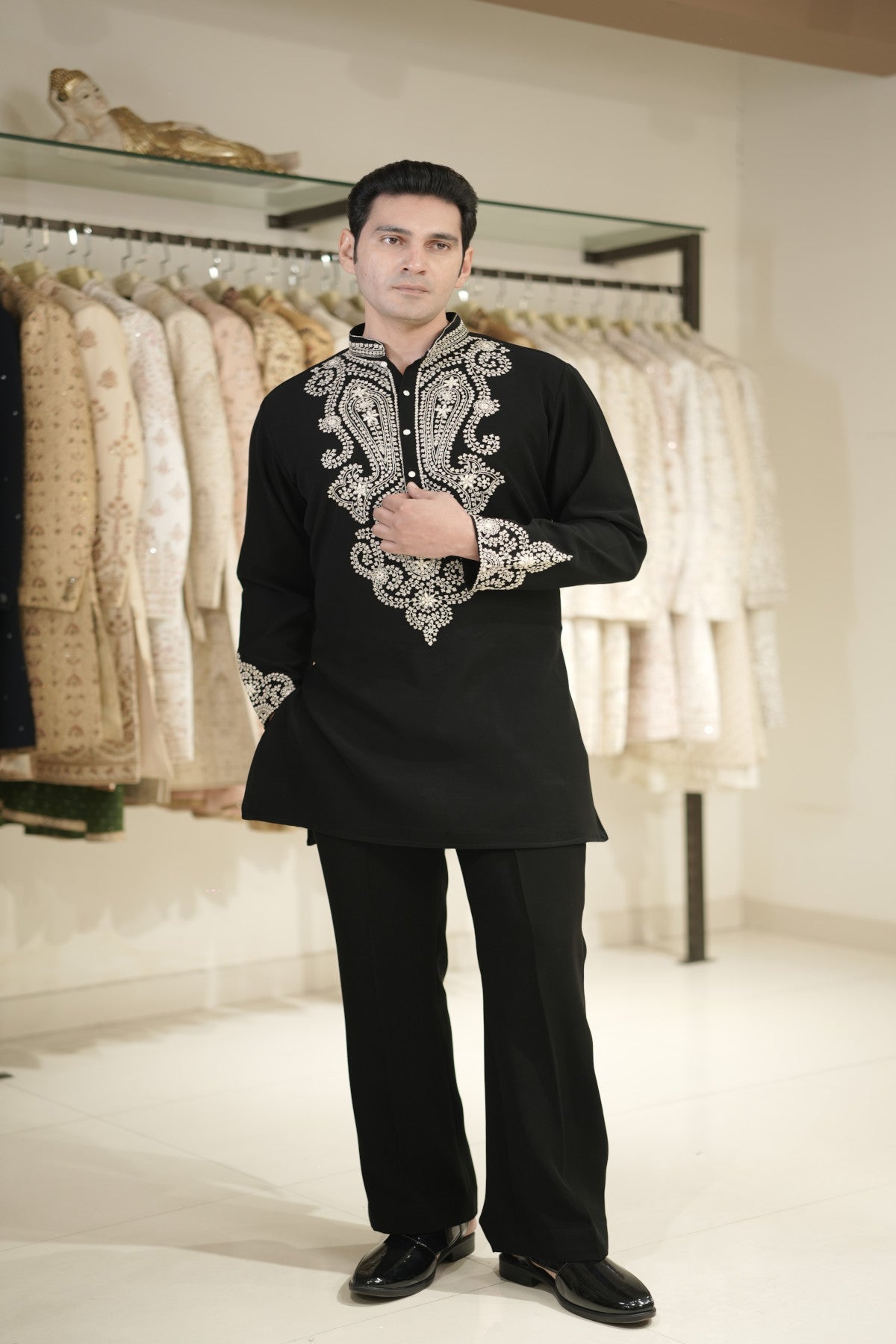 Men kurtas black kurta set with paisley embroidery
