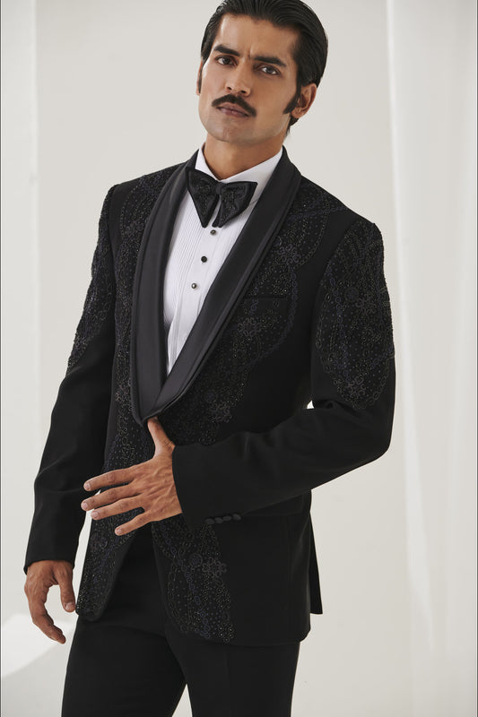 Best Tuxedo for Groom - Lagan Wedding