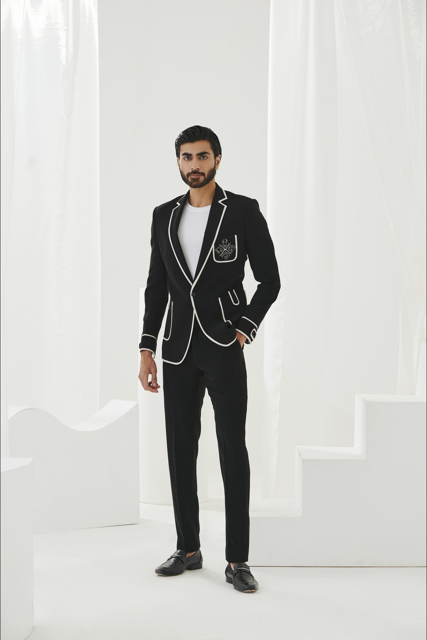 Best Tuxedo Suit for Wedding - Lagan Wedding